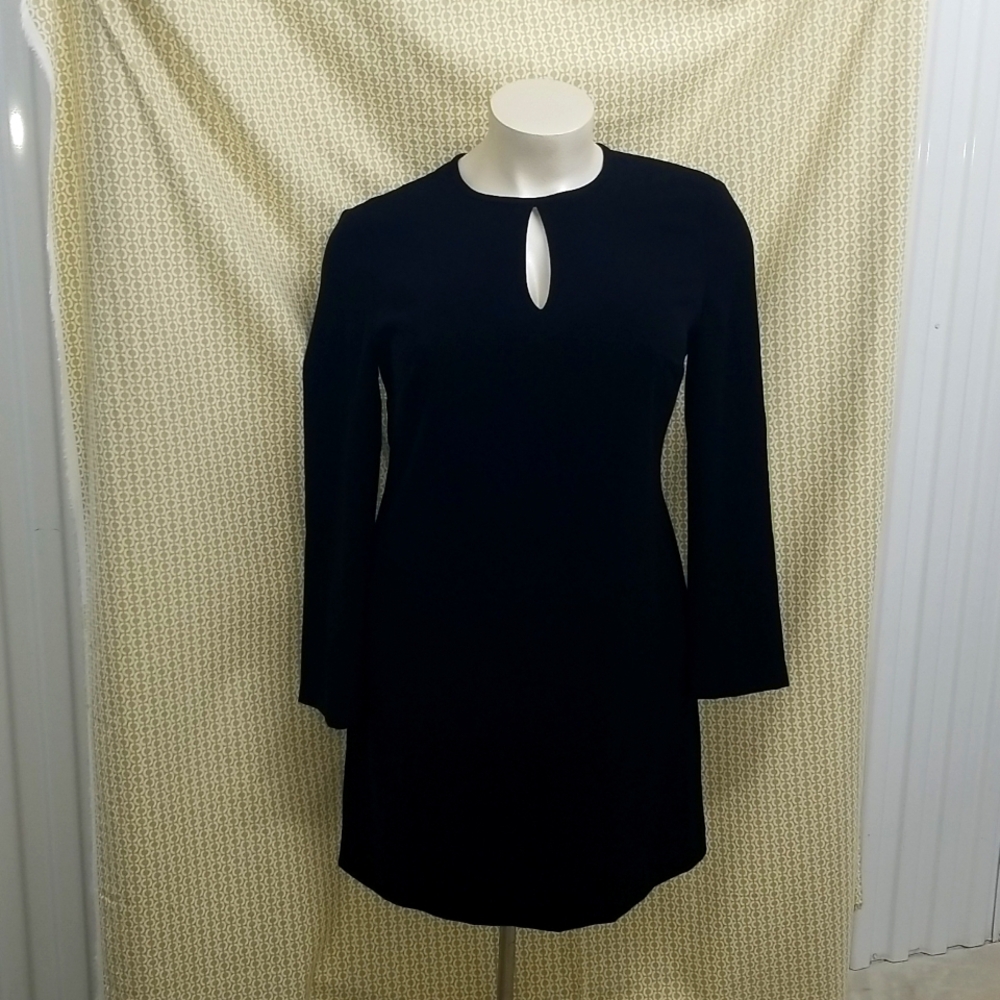 🎉HP🎉Black Lauren Ralph Lauren Black Dress with Front cut out